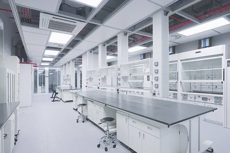 玛沁实验室革新：安全与科技的现代融合